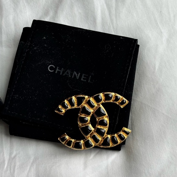Chanel Brooch Pin - Picture 1 of 5